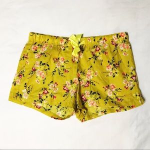 Old Navy Lightweight Floral Shorts - Medium